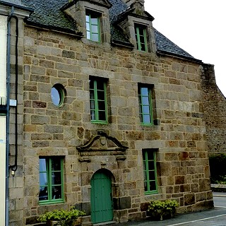 Maison natale de Luzel 17eme siecle a Plouaret